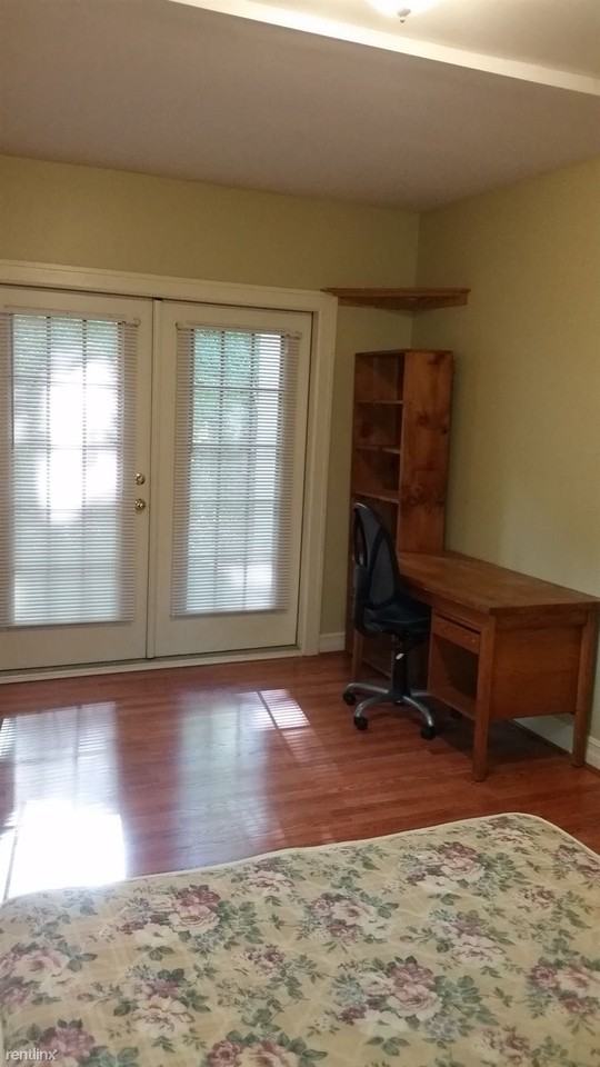 119 Ferris Pl - Photo 3 of 15