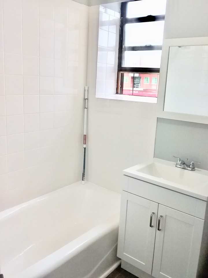 222 South Orange Avenue - Photo 3 of 9