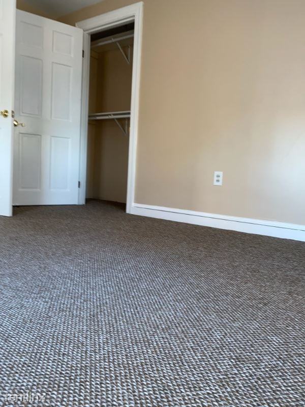 10 Westside Ave Apt 2 - Photo 2 of 11