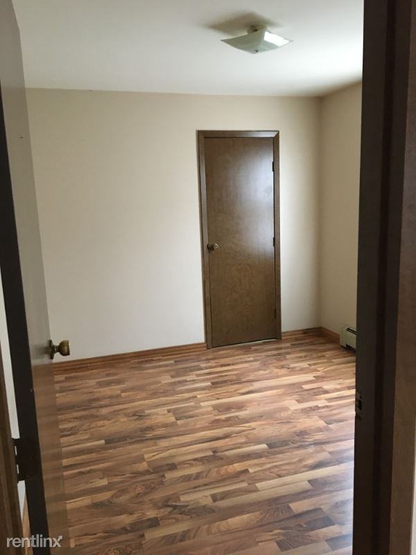 818 Linden Dr - Photo 2 of 4