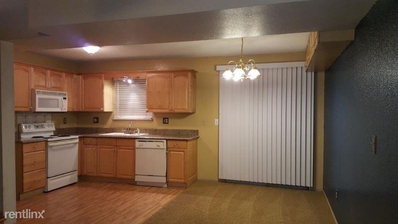 15413 E 48th St - Photo 3 of 8