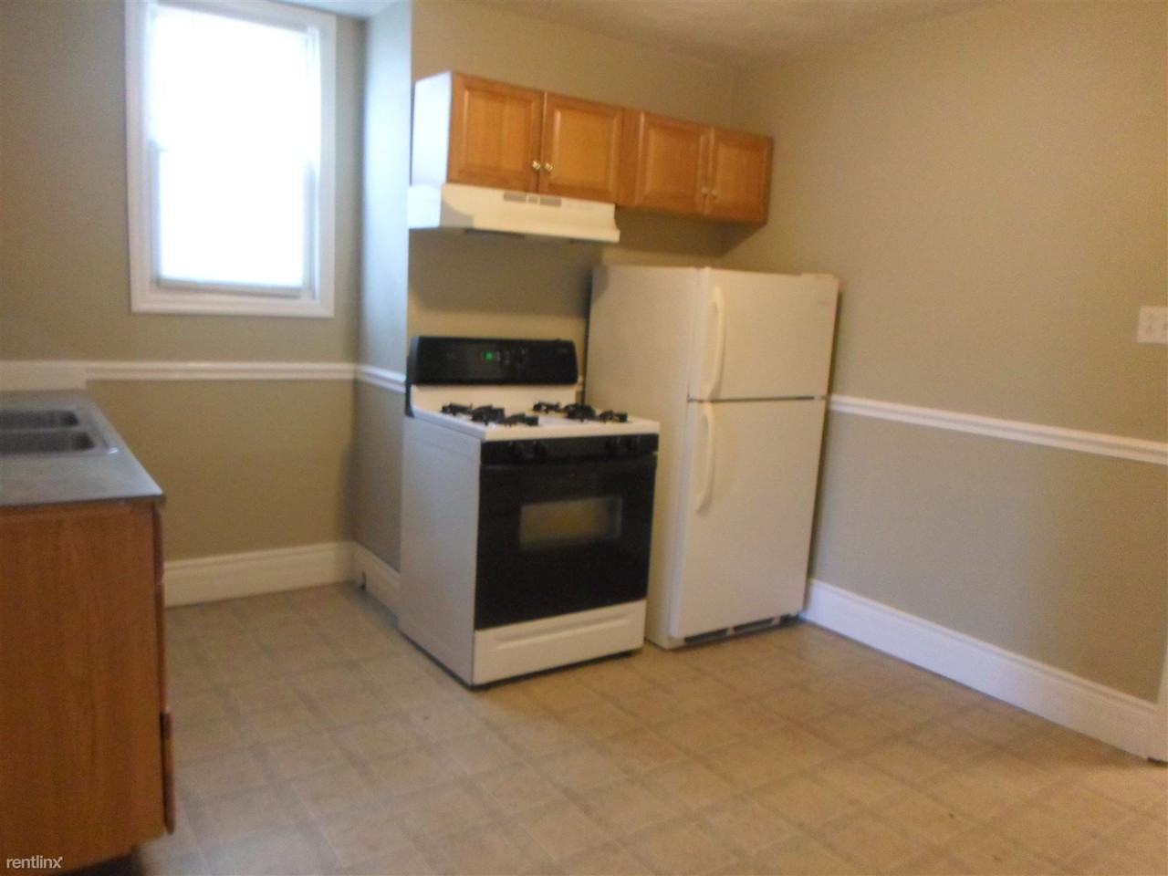 218 Butler St - Photo 2 of 10