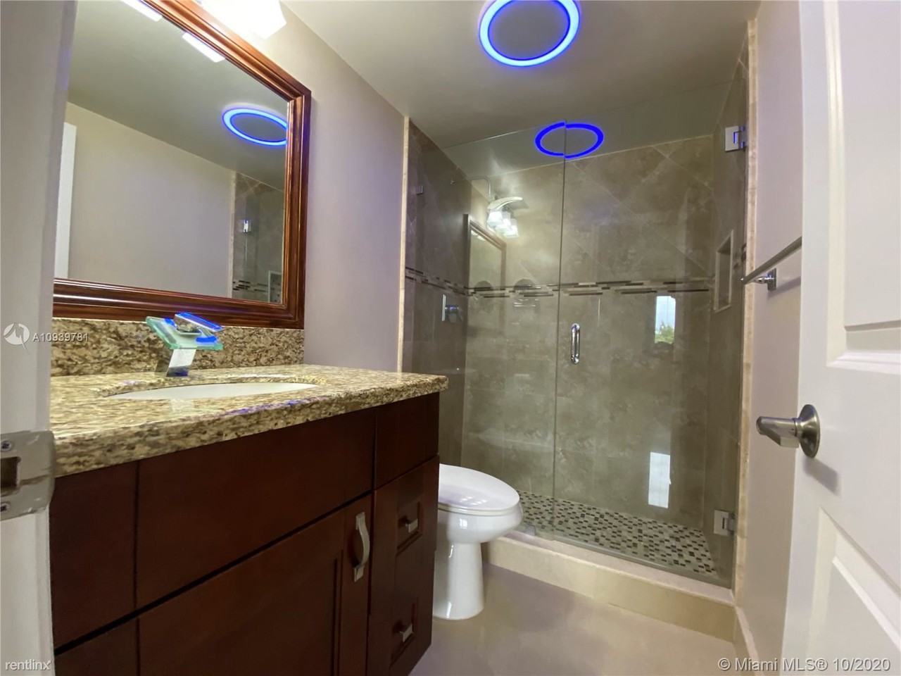 3700 N Pine Island Rd - Photo 3 of 11