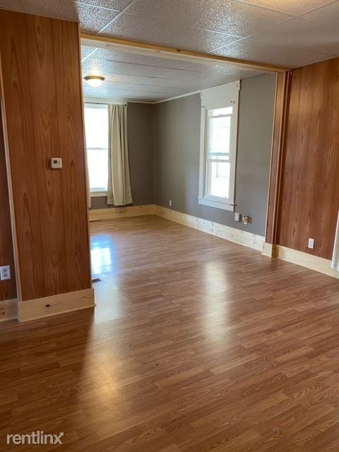 201 E Kendall St - Photo 2 of 20