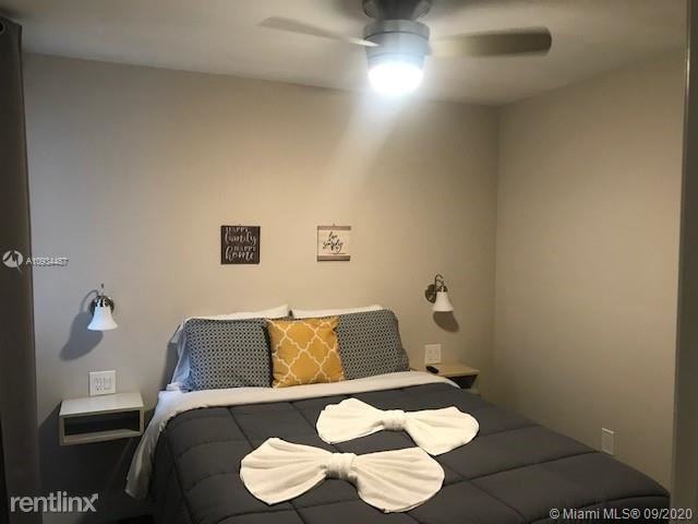 505 Se 20th St #1 - Photo 3 of 12