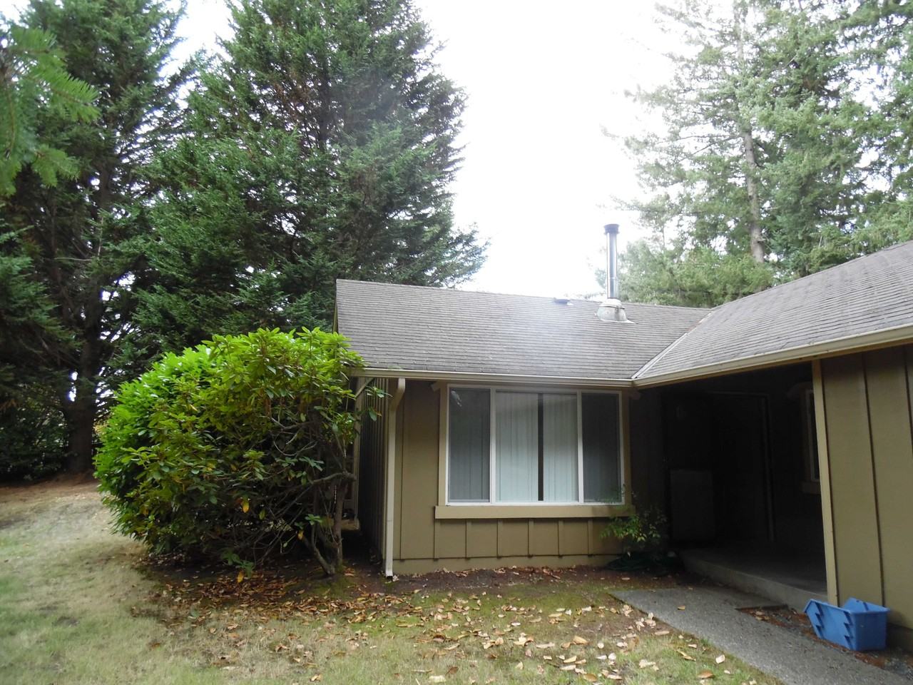 2780 Old Military Rd Unit 1/2 - Photo 3 of 14