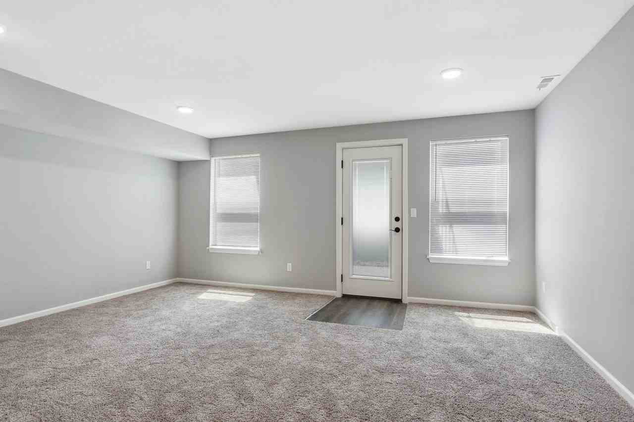 19 Ne 93rd St - Photo 2 of 10