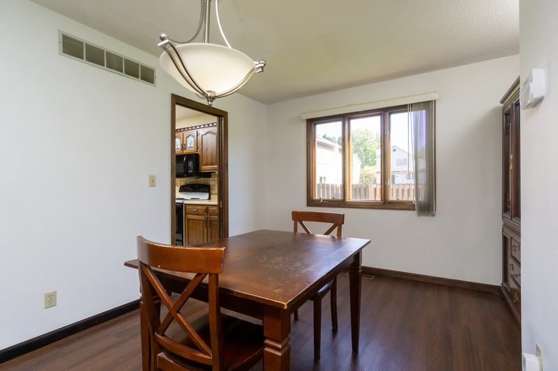 3 Tyne Ct - Photo 3 of 13