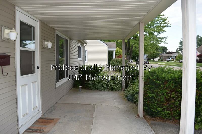 356 Gargantua Ave - Photo 2 of 16