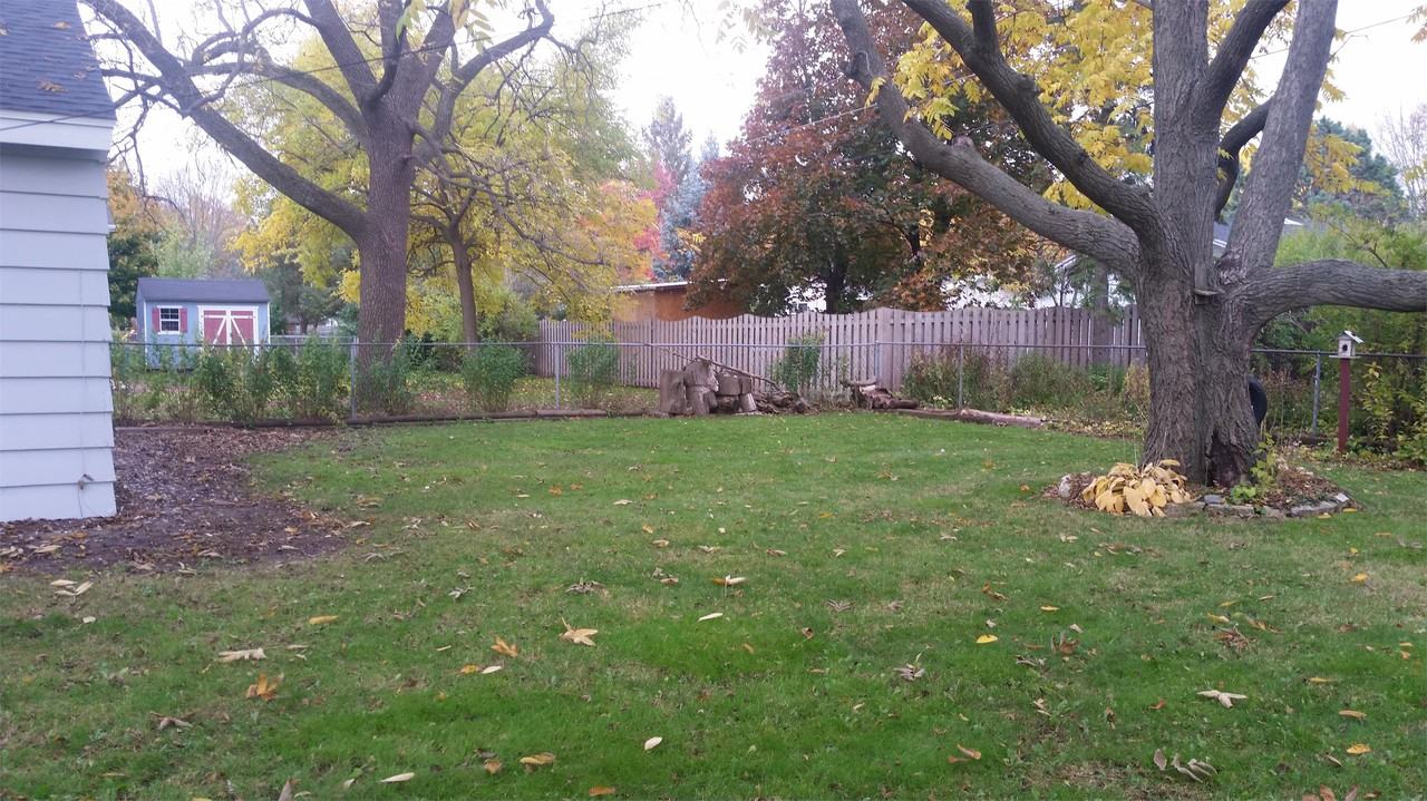332 E Saint Joseph St - Photo 3 of 28