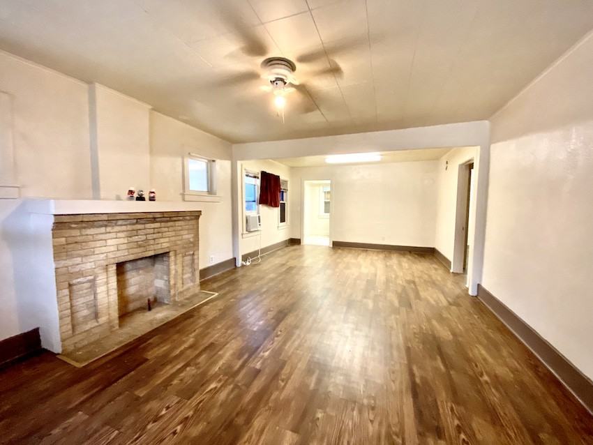 325 Sw 23rd St - Photo 3 of 11