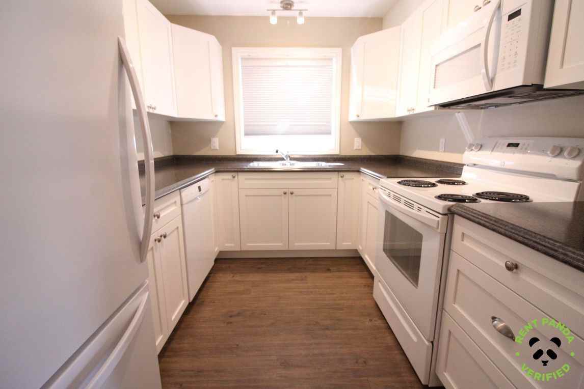 47 Ravenwood Ave - Photo 2 of 9