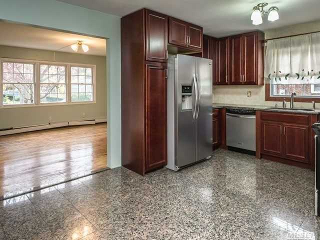 7 Grange St - Photo 3 of 17