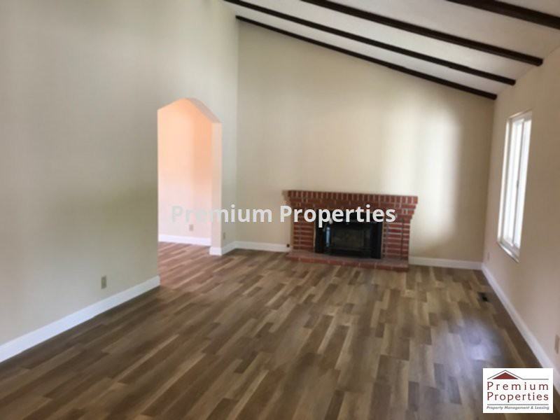 2501 Normandy Ct - Photo 3 of 28