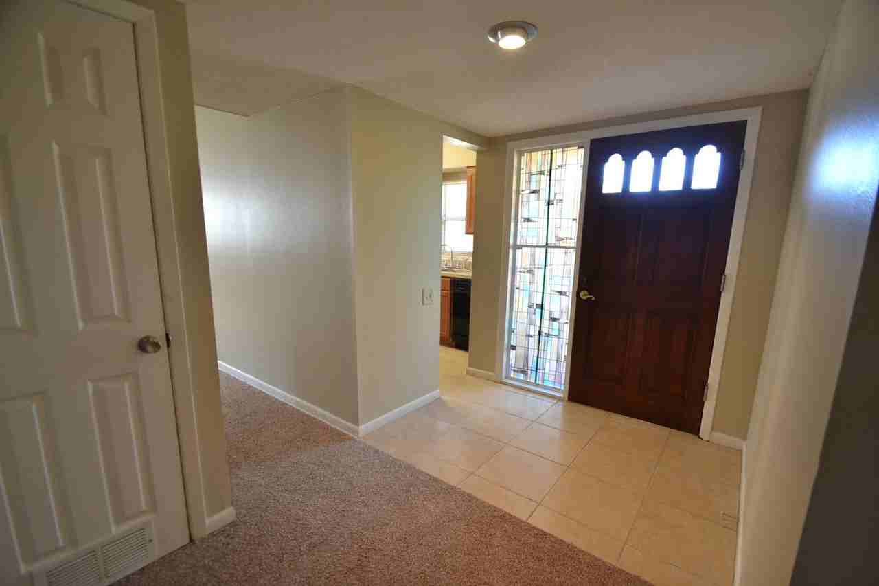 1500 Overlook Rd - Photo 3 of 23