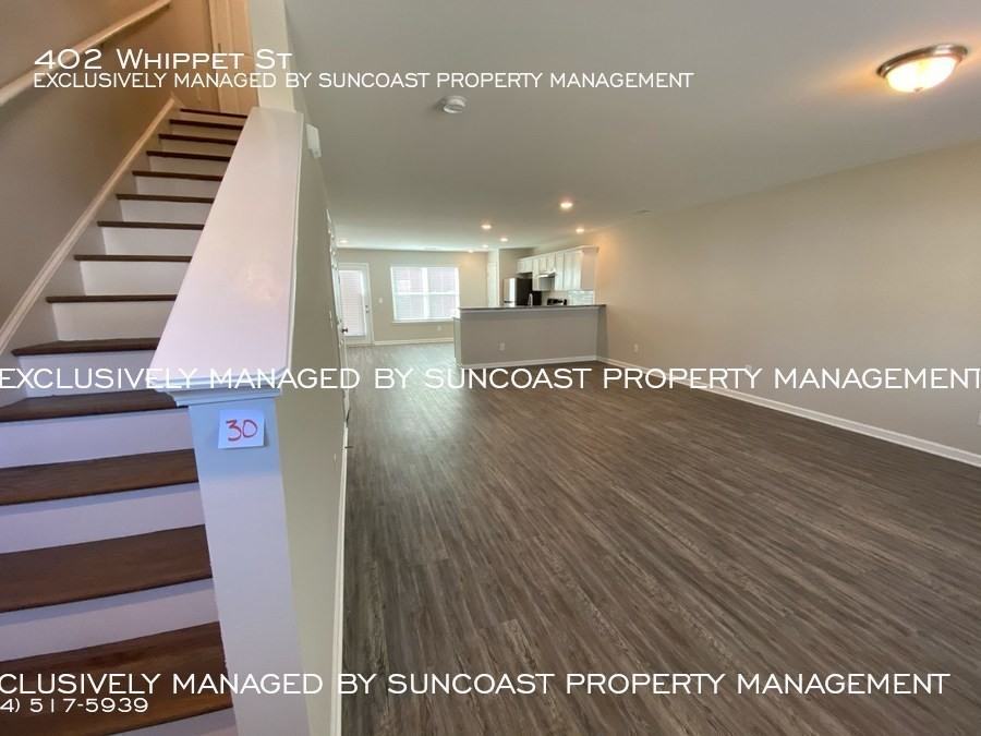 402 Whippet St - Photo 2 of 13