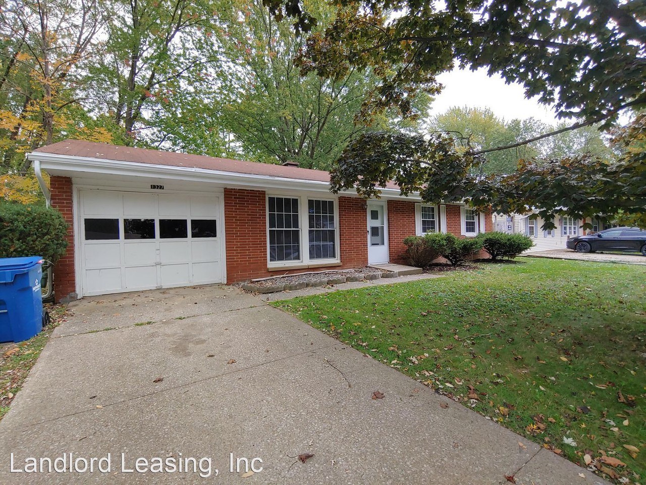 1327 Birchview Dr - Photo 2 of 17