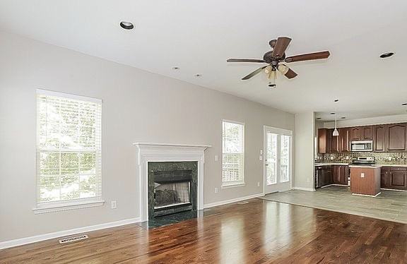 336 Kottas Pl - Photo 2 of 13