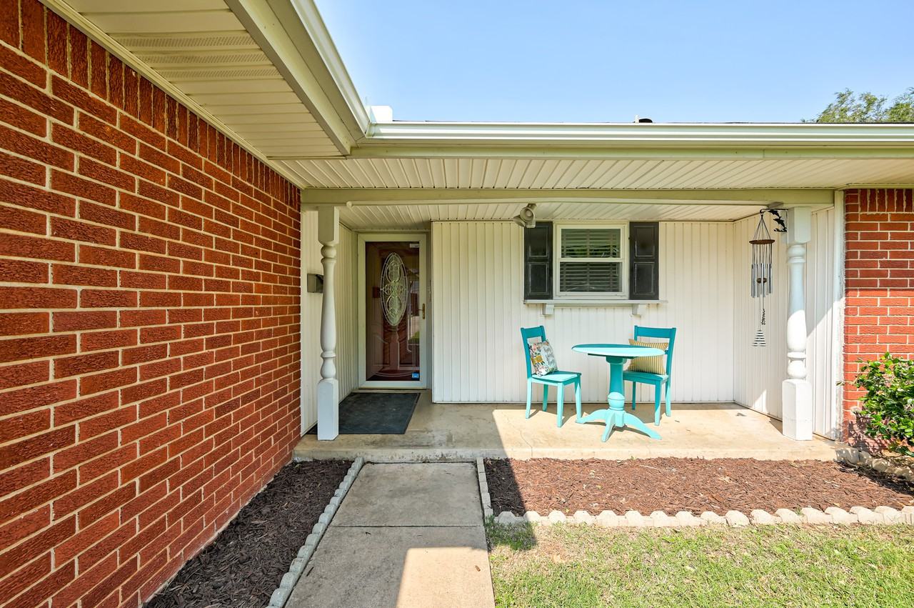 227 W Ridge Rd - Photo 3 of 25