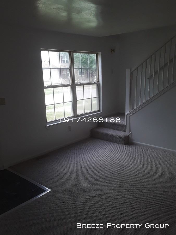 524 Nova St - Photo 2 of 15