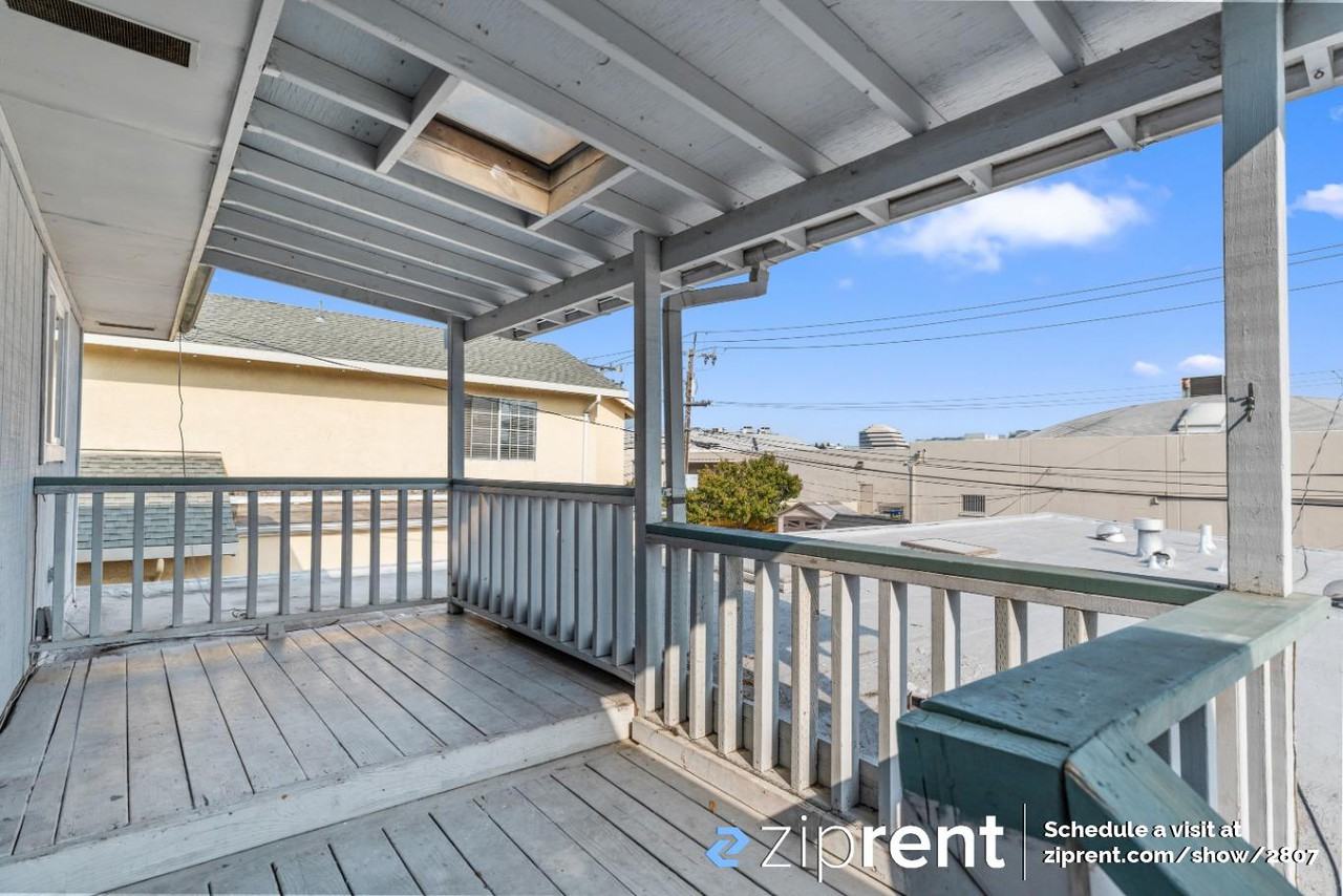 1829 Hamlet St - Photo 3 of 14