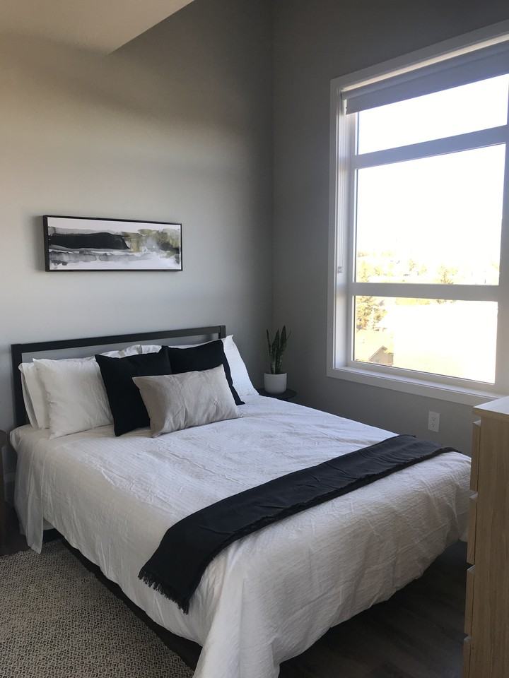 905 13 Street Southeast #610 - Photo 2 of 4