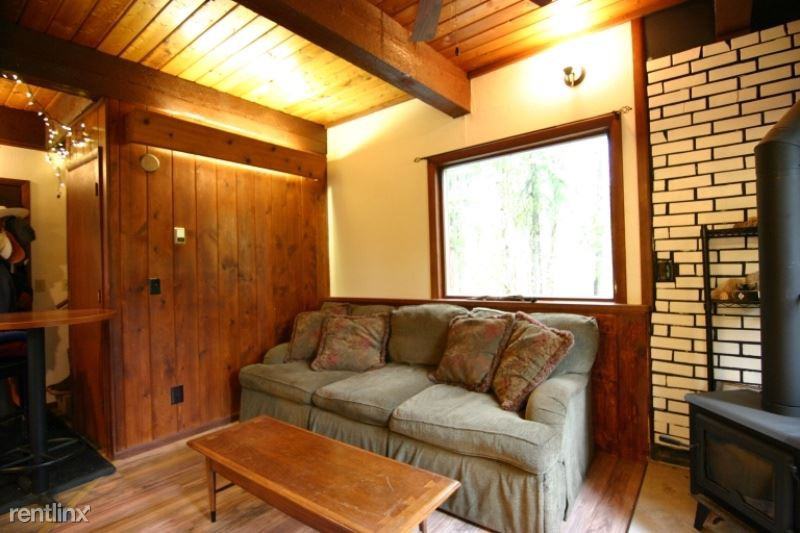 1855 Perkins Dr - Photo 3 of 8