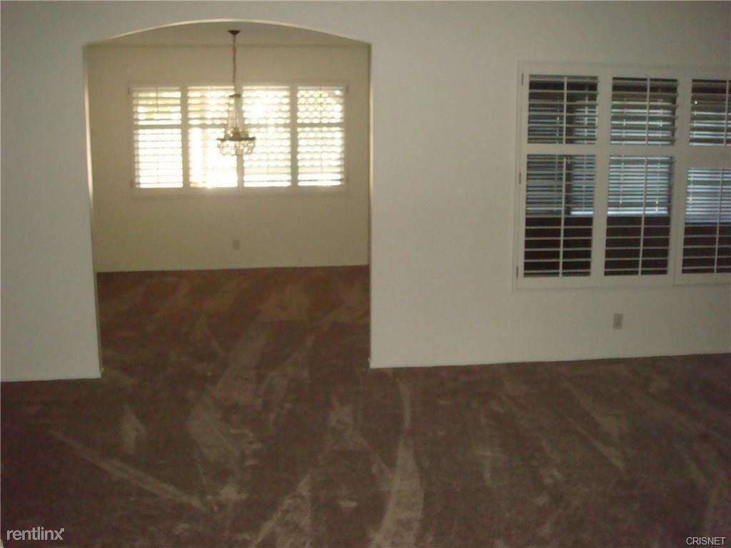 10651 Baton Rouge Pl - Photo 2 of 12