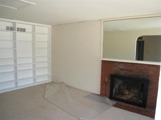 8608 Claremont Ave NE - Photo 3 of 11