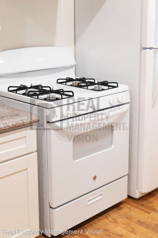 Westlake Park Square Apartments - Photo 6 of 30