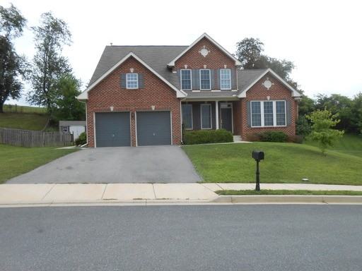 205 Tiger Way - Photo 2 of 32