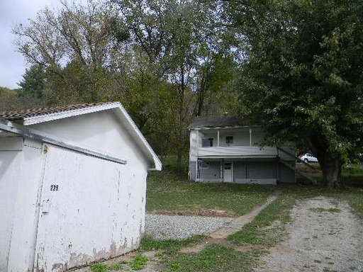 225 High St - Photo 2 of 9