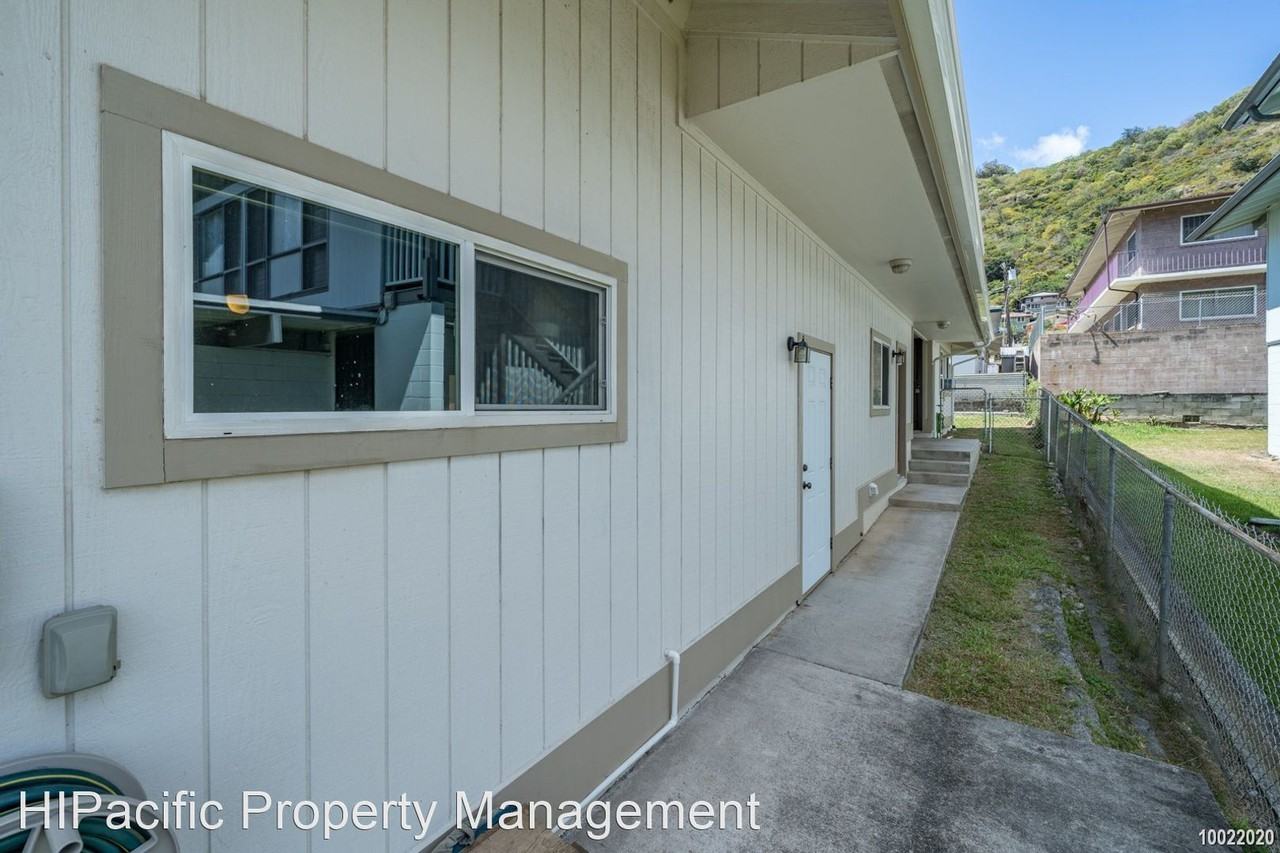 2648 Puunui Ave - Photo 3 of 15