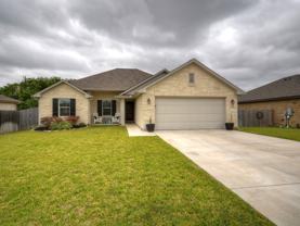 219 Valley Oaks Loop - Photo 1 of 1