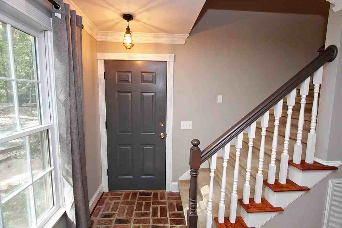 124 Plum St - Photo 2 of 28