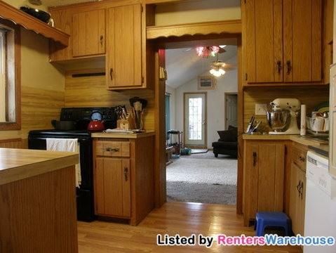 16 S Elm St - Photo 2 of 9