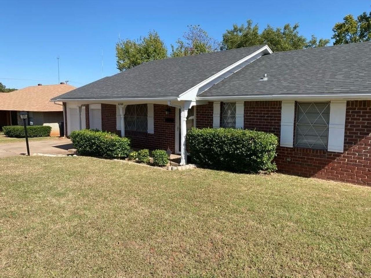 6300 N Wildewood Dr - Photo 2 of 46