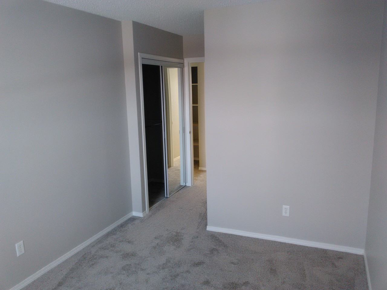 13884 24 St Nw - Photo 2 of 17