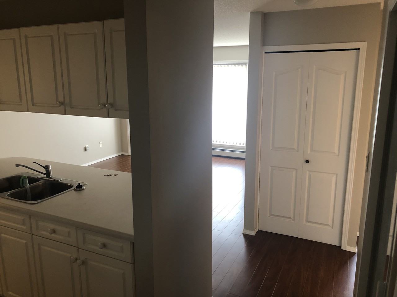 17459 98a Ave Nw - Photo 3 of 14