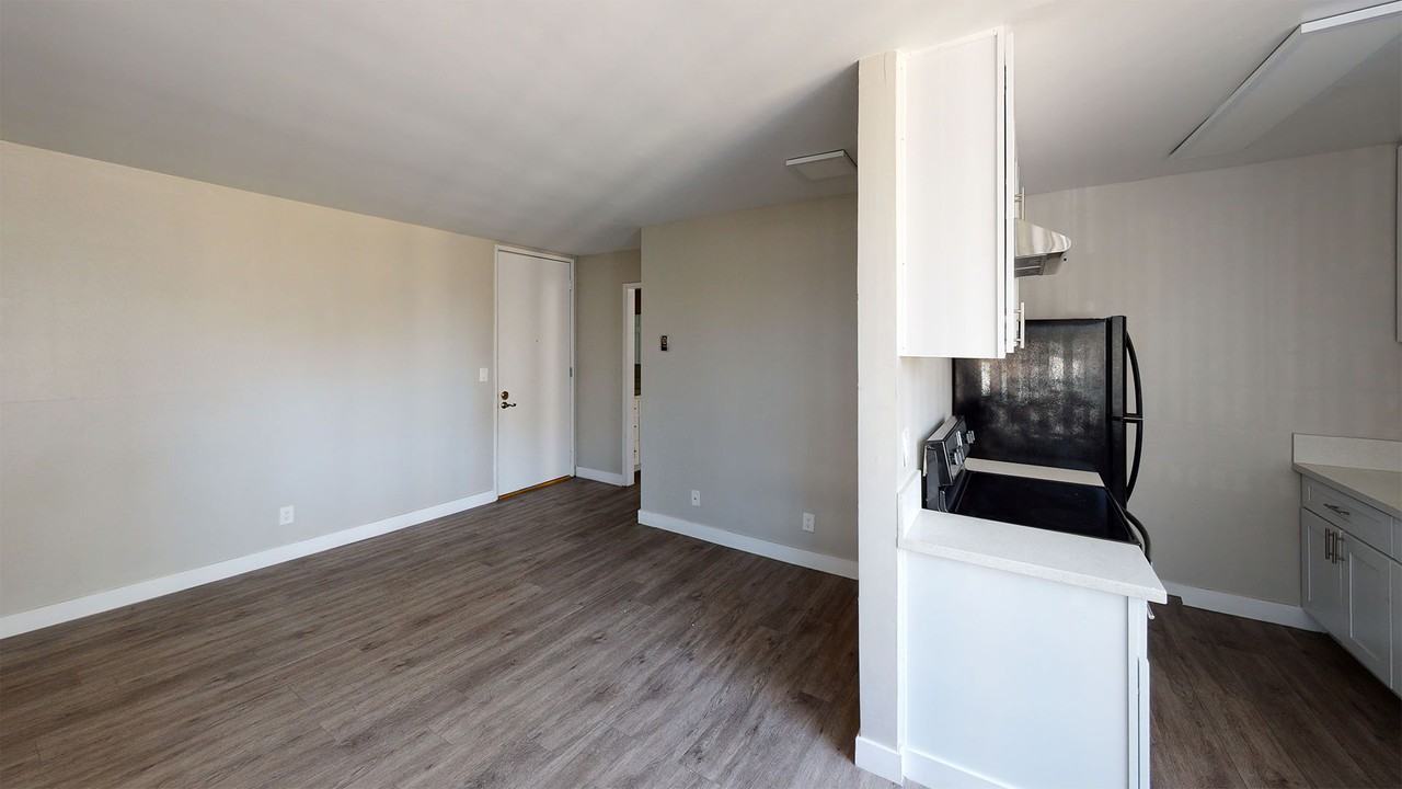 Occidental Apartments - Photo 2 of 5