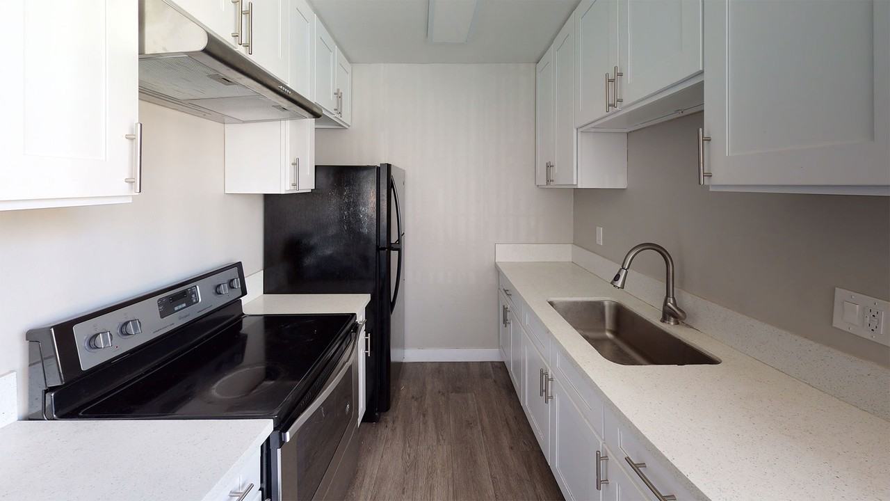 Occidental Apartments - Photo 3 of 5