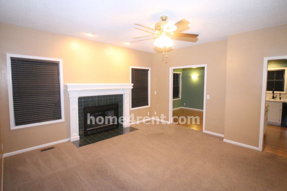 13332 Walnut St - Photo 2 of 17