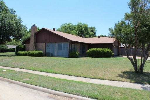 2201 Richwood Dr - Photo 3 of 18