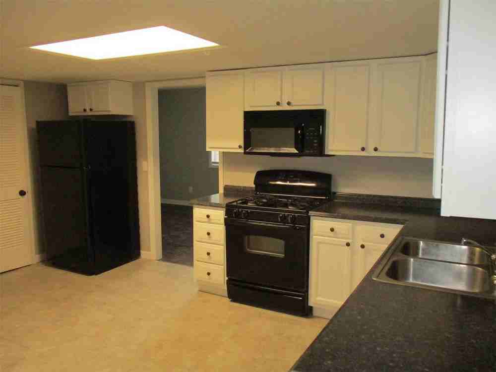 886 E Dawn Dr - Photo 3 of 14