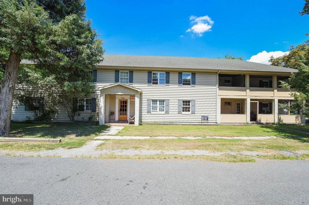 1401 School St - Photo 2 of 32