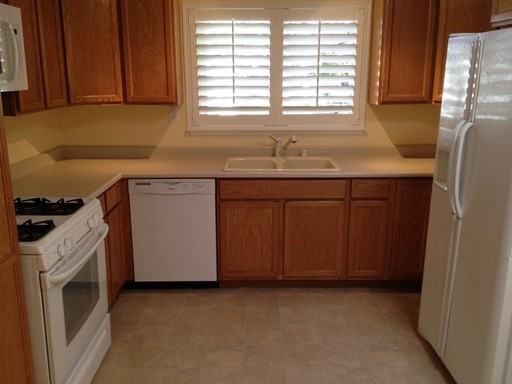 2305 Roberto St - Photo 2 of 10