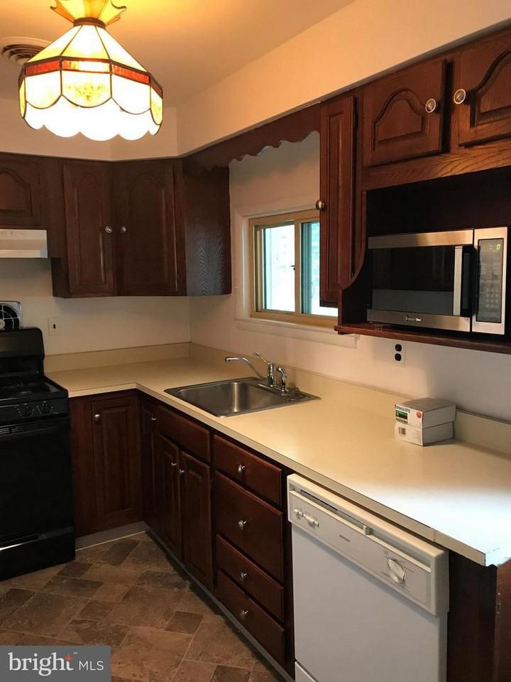 57 Cinder Rd - Photo 3 of 12