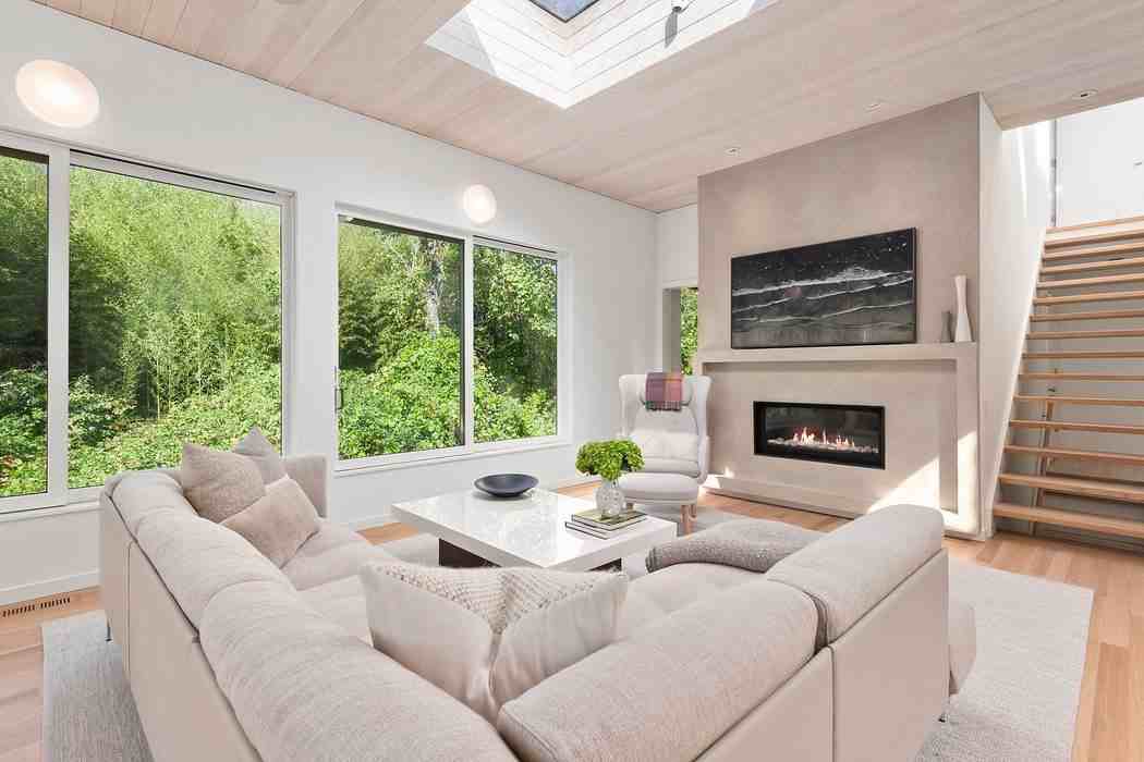 42 Hayground Rd - Photo 2 of 16