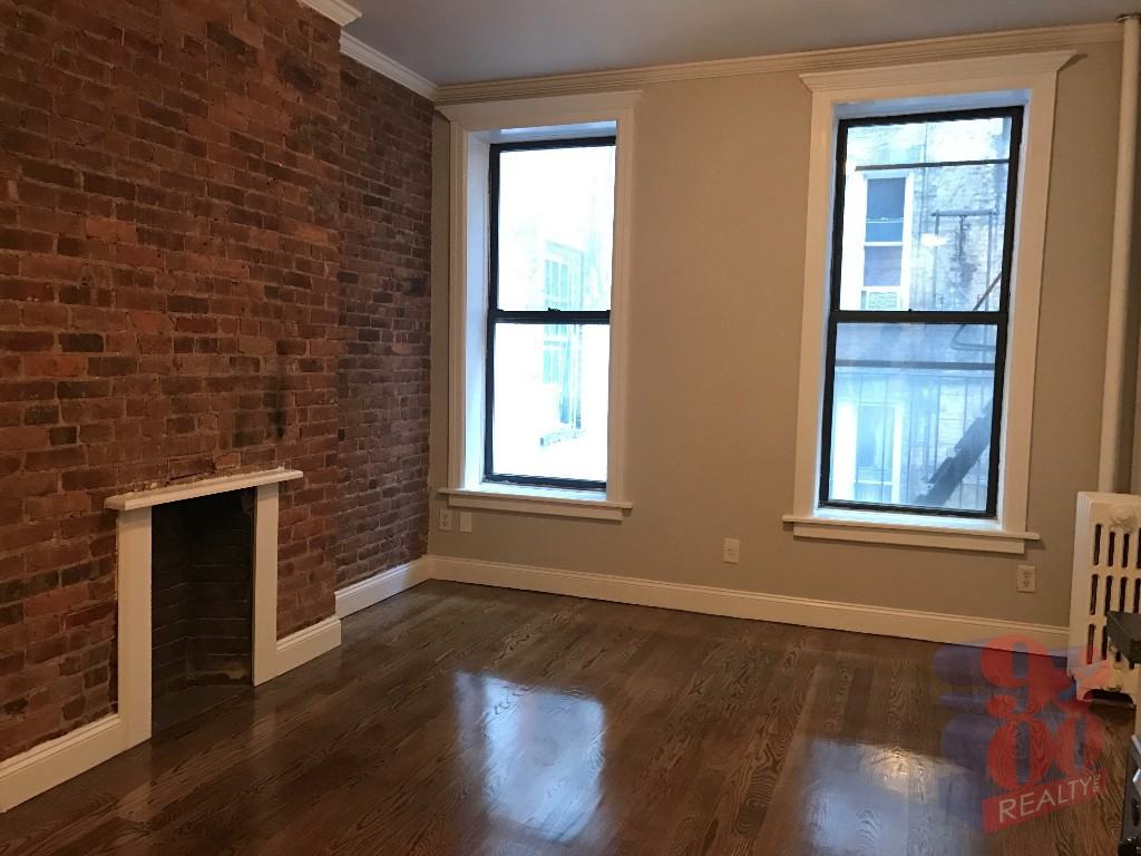 53 Leroy St #2D - Photo 2 of 6