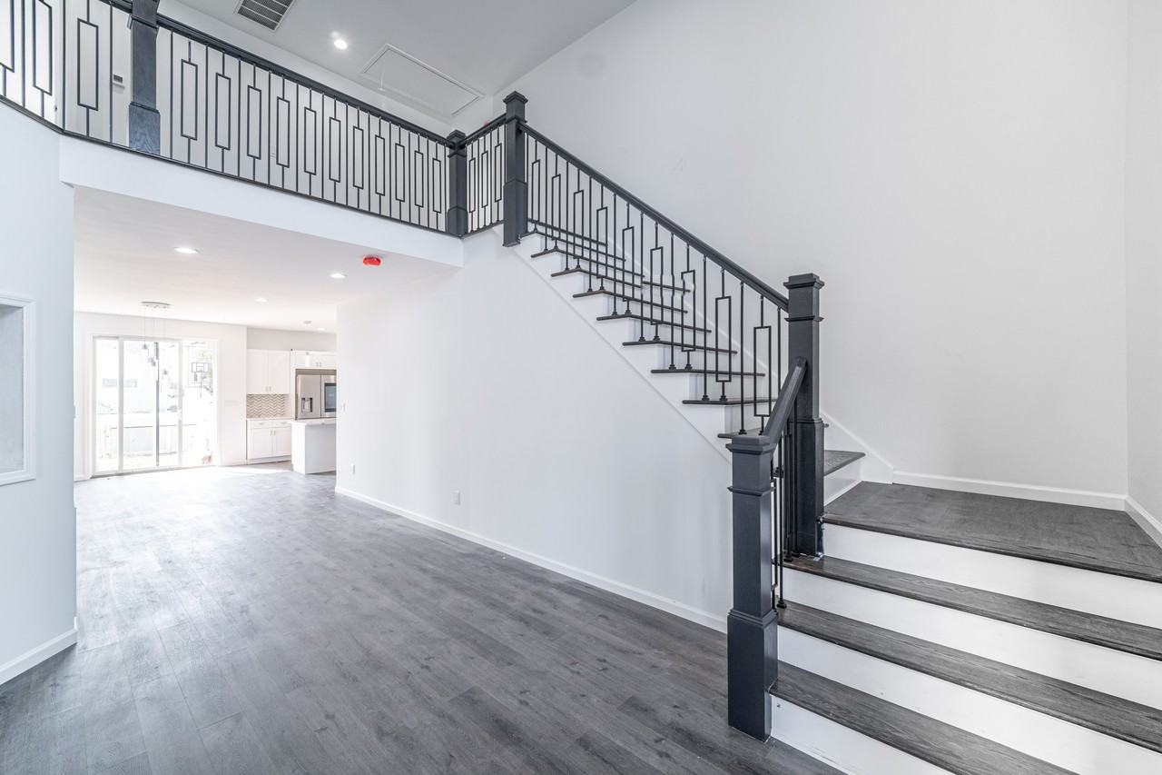 41 Long Hill Drive - Photo 3 of 13